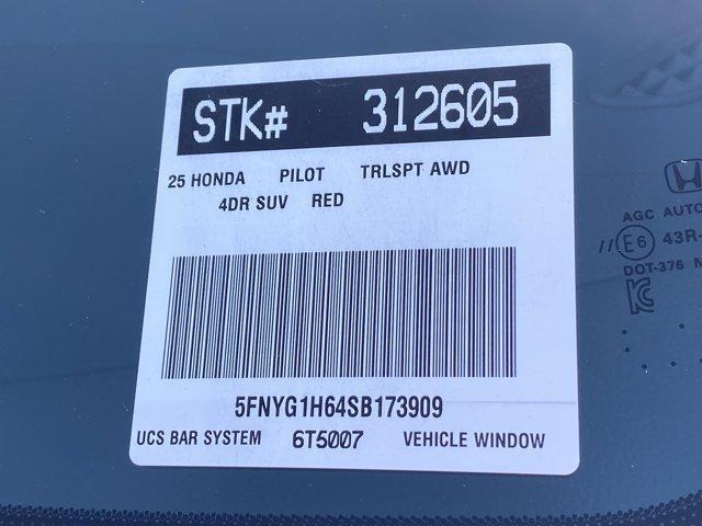 new 2025 Honda Pilot car, priced at $52,135