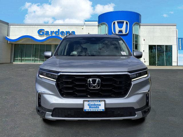 new 2025 Honda Pilot car, priced at $51,095