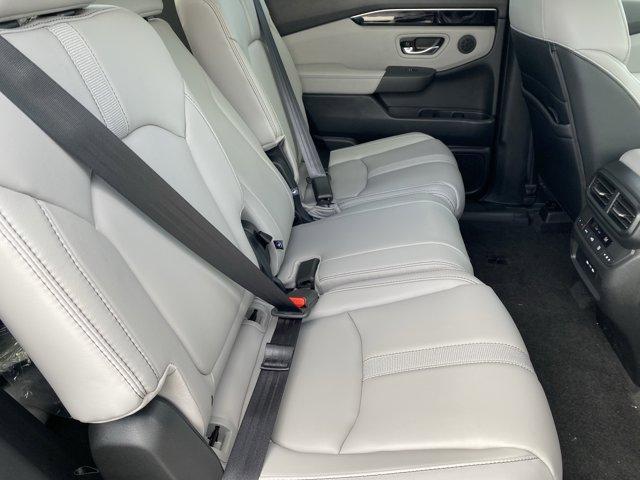 new 2025 Honda Pilot car, priced at $51,095