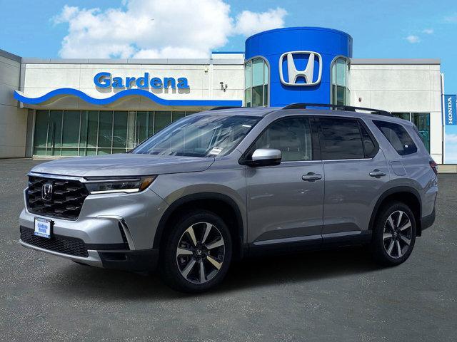 new 2025 Honda Pilot car, priced at $51,095