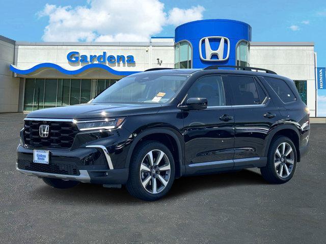 new 2025 Honda Pilot car, priced at $54,575
