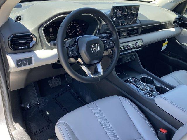 new 2025 Honda Pilot car, priced at $50,895