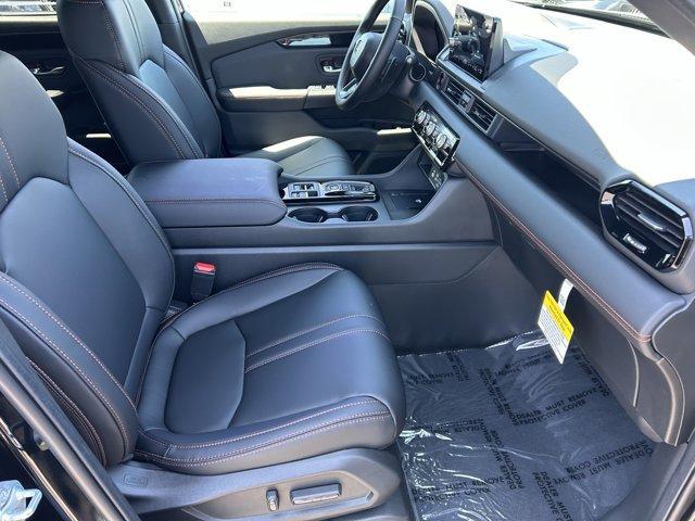 new 2025 Honda Pilot car, priced at $50,850