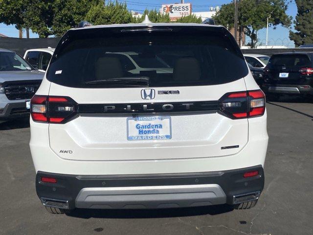 new 2025 Honda Pilot car, priced at $53,650