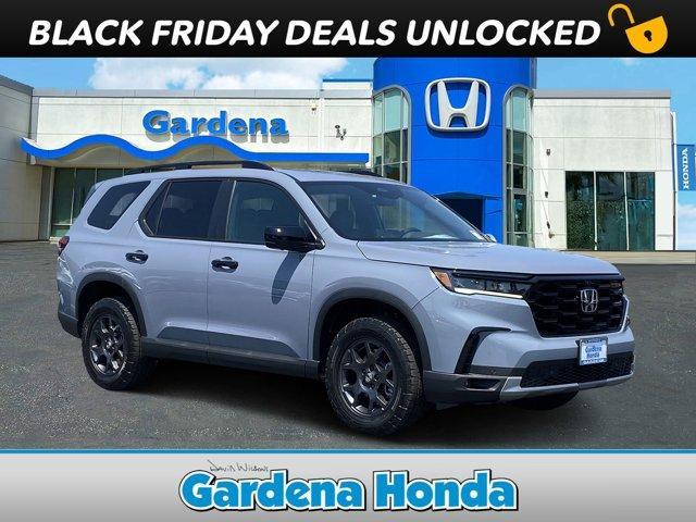 new 2025 Honda Pilot car, priced at $51,350