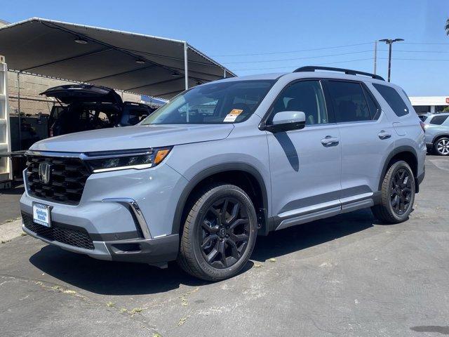 new 2025 Honda Pilot car, priced at $52,180