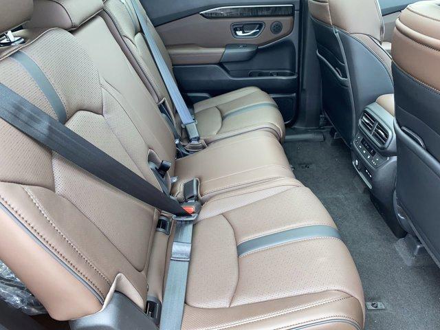 new 2025 Honda Pilot car, priced at $54,530