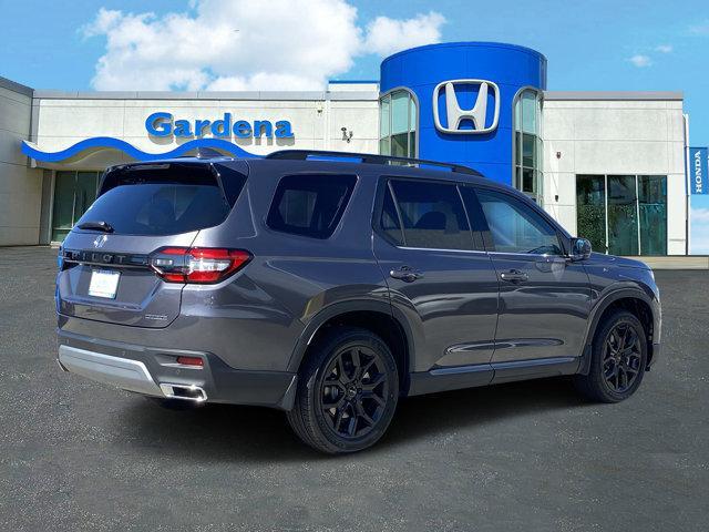 new 2025 Honda Pilot car, priced at $50,895