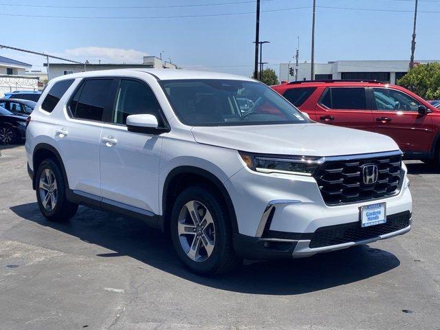 new 2025 Honda Pilot car, priced at $47,880