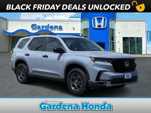 new 2025 Honda Pilot car, priced at $51,830