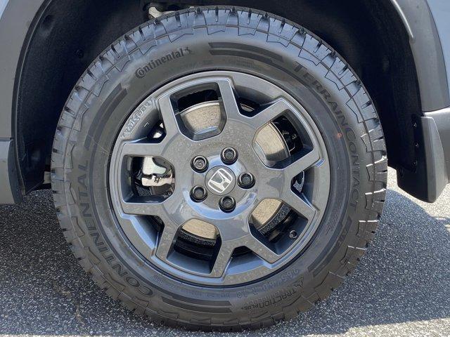 new 2025 Honda Pilot car, priced at $51,830