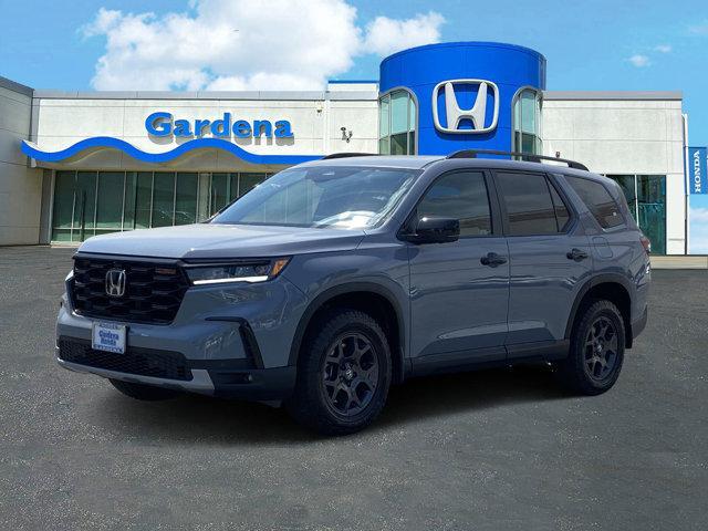 new 2025 Honda Pilot car, priced at $51,830