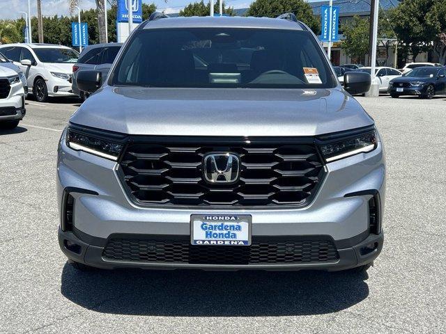new 2025 Honda Pilot car, priced at $41,650