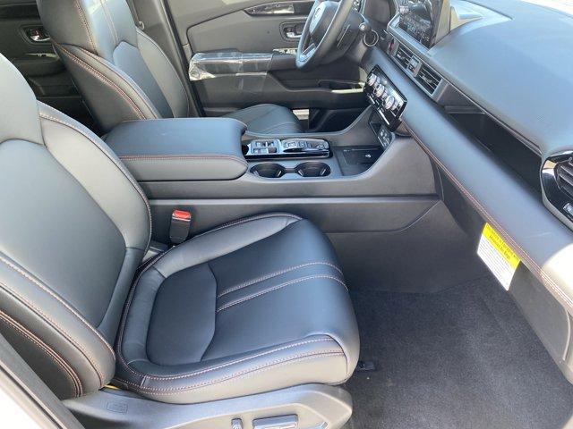 new 2025 Honda Pilot car, priced at $51,350