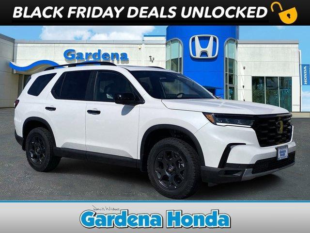 new 2025 Honda Pilot car, priced at $51,350