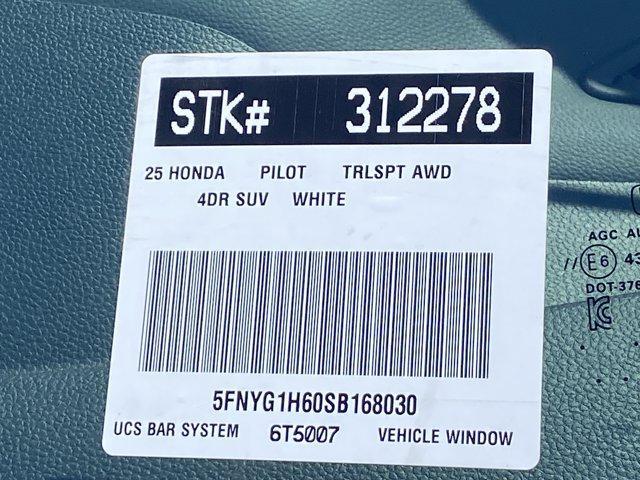 new 2025 Honda Pilot car, priced at $51,350