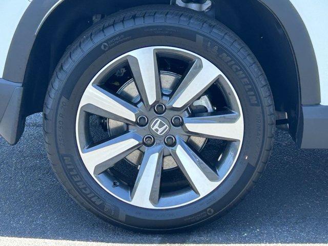 new 2025 Honda Pilot car, priced at $49,405