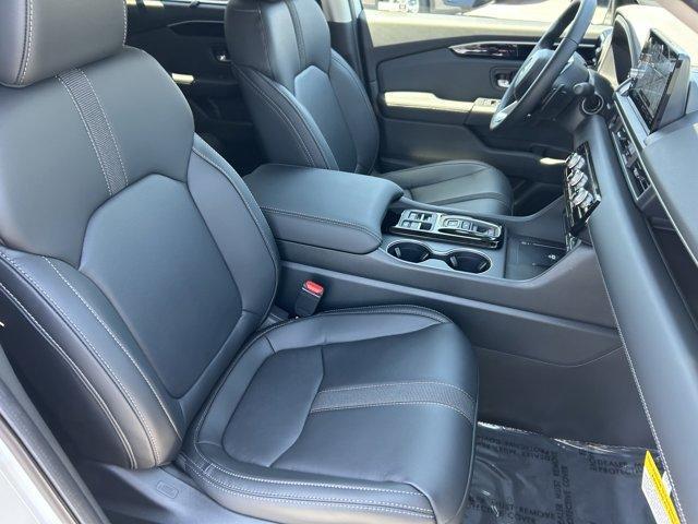 new 2025 Honda Pilot car, priced at $49,405