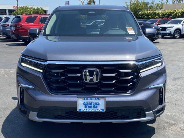 new 2025 Honda Pilot car, priced at $46,995