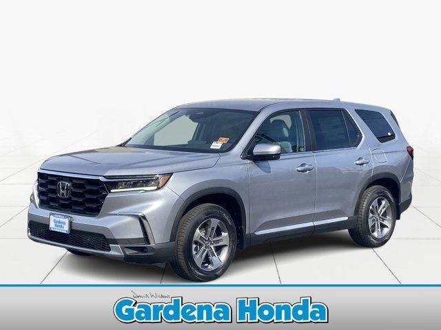 new 2025 Honda Pilot car, priced at $46,430