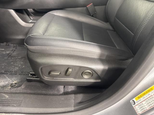 used 2025 Chevrolet Equinox car, priced at $29,087