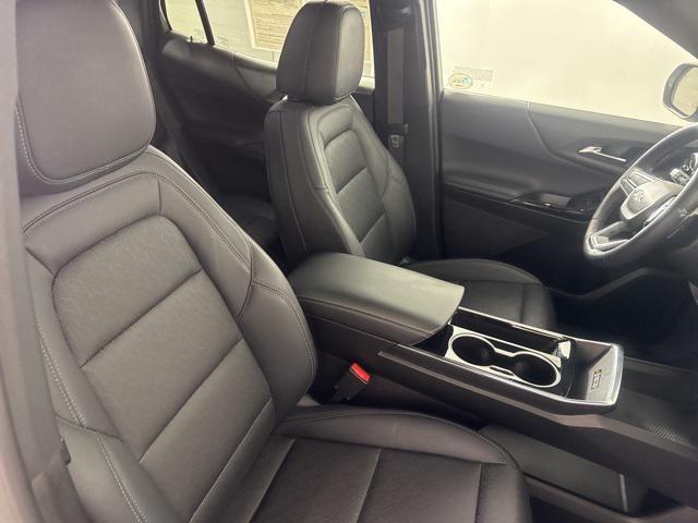 used 2025 Chevrolet Equinox car, priced at $29,087