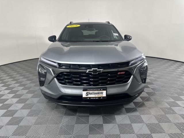 new 2025 Chevrolet Trax car, priced at $26,989