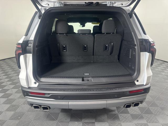 new 2026 Chevrolet Traverse car, priced at $43,920