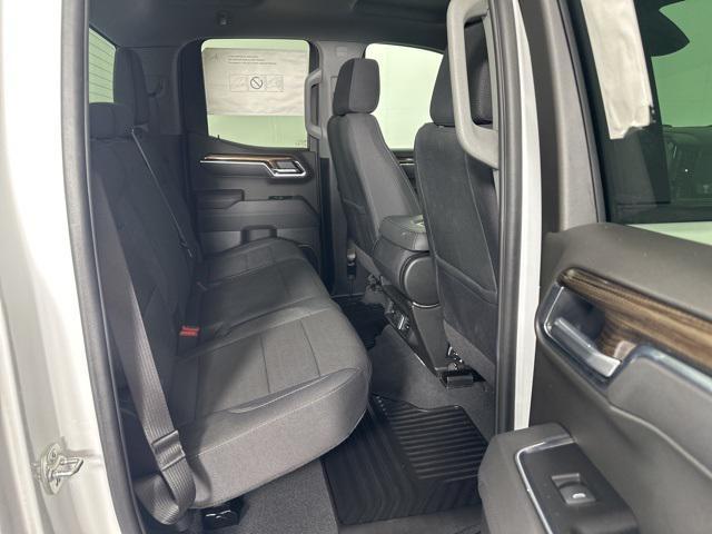 new 2025 Chevrolet Silverado 1500 car, priced at $45,631