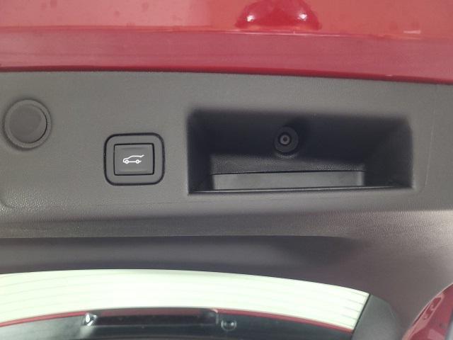used 2023 Chevrolet Equinox car, priced at $29,561