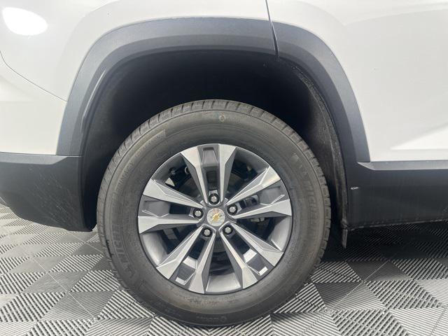 new 2026 Chevrolet Equinox car, priced at $34,045