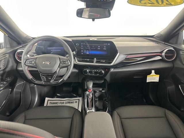 new 2025 Chevrolet Trax car, priced at $28,279