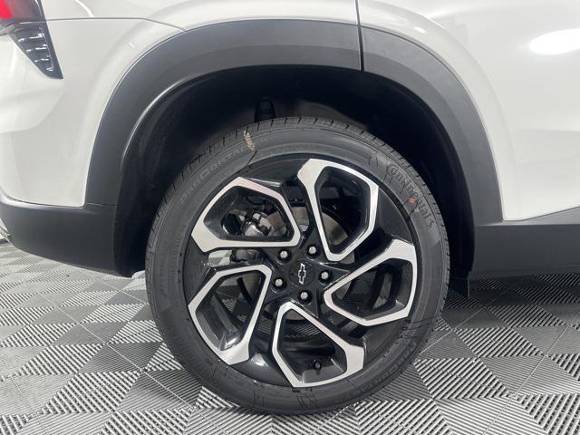 new 2025 Chevrolet Trax car, priced at $27,884