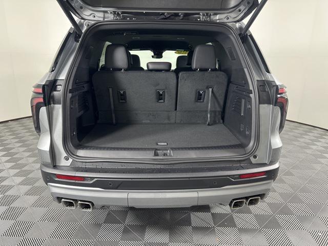 new 2026 Chevrolet Traverse car, priced at $55,955
