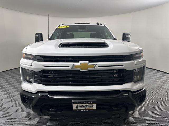 new 2025 Chevrolet Silverado 2500 car, priced at $68,065