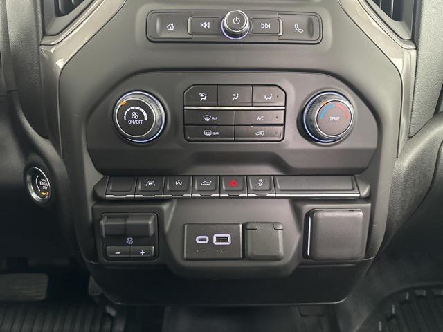 new 2025 Chevrolet Silverado 1500 car, priced at $46,195