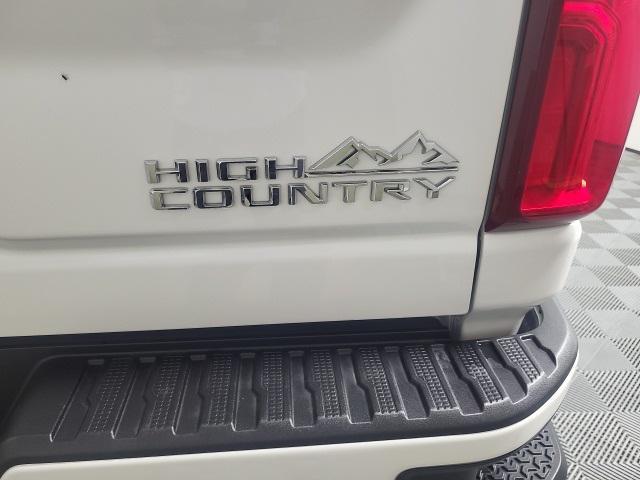 used 2025 Chevrolet Silverado 3500 car, priced at $81,987