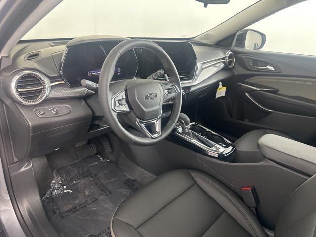 new 2025 Chevrolet Trax car, priced at $27,884