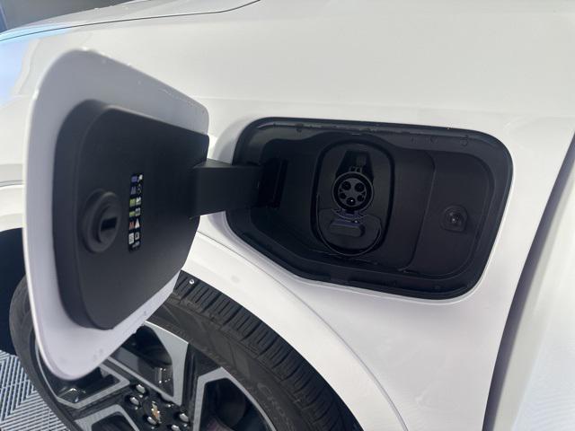 new 2025 Chevrolet Equinox EV car