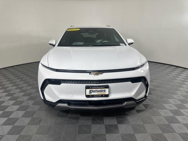 new 2025 Chevrolet Equinox EV car