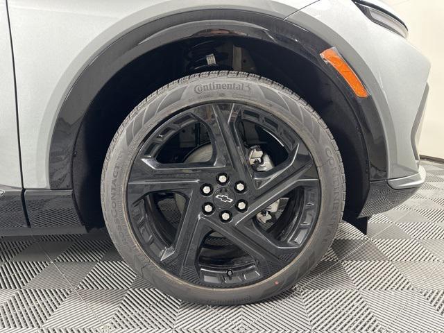 new 2026 Chevrolet Equinox EV car, priced at $42,595