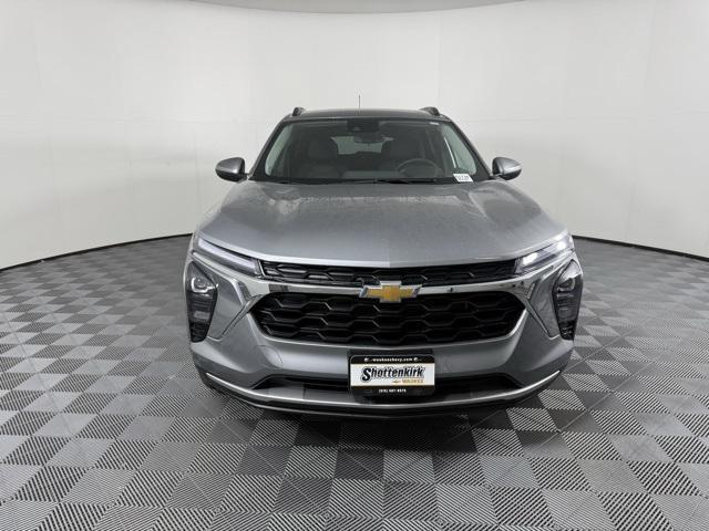 new 2025 Chevrolet Trax car, priced at $25,485