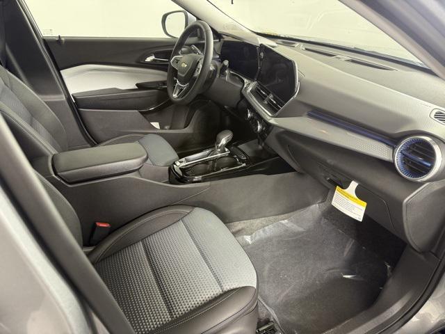 new 2025 Chevrolet Trax car, priced at $25,485