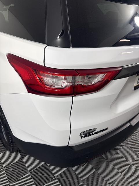 used 2021 Chevrolet Traverse car, priced at $23,901