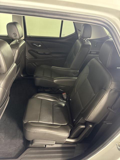 used 2021 Chevrolet Traverse car, priced at $23,901