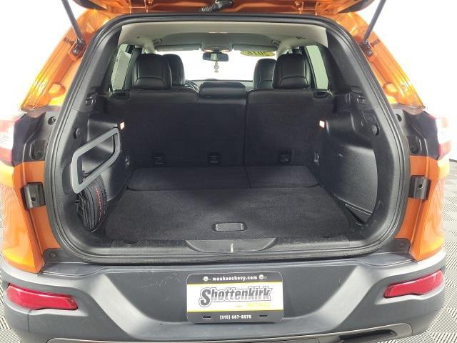 used 2016 Jeep Cherokee car, priced at $11,401