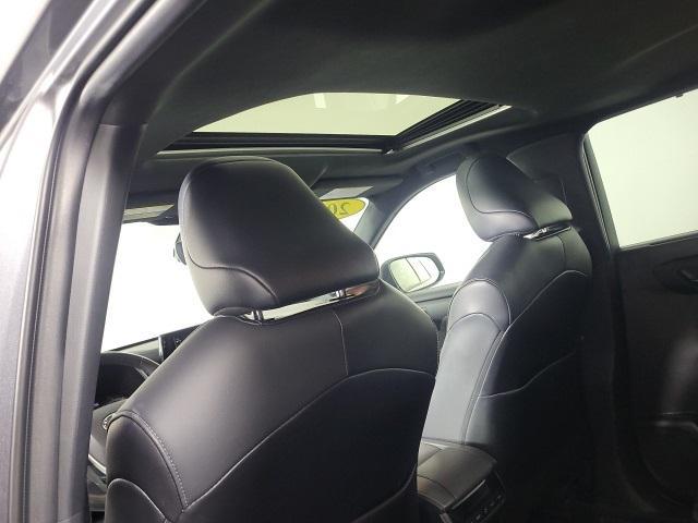 used 2022 Toyota Highlander car, priced at $32,952
