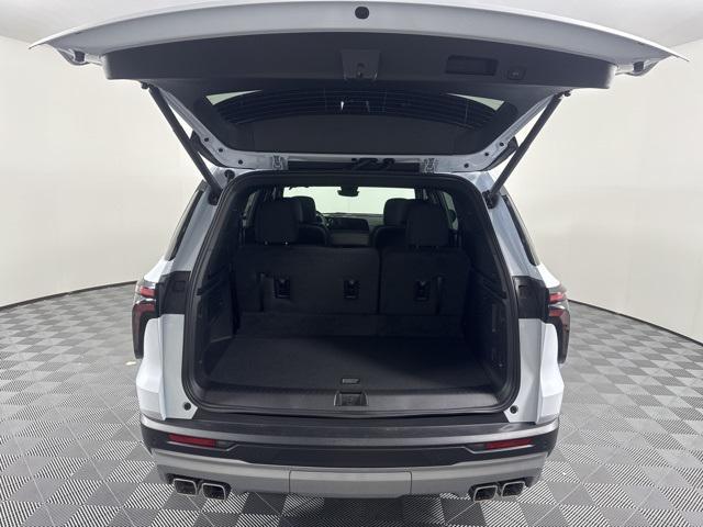 new 2026 Chevrolet Traverse car, priced at $53,350