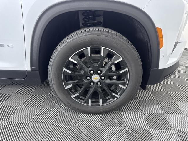 new 2026 Chevrolet Traverse car, priced at $53,350