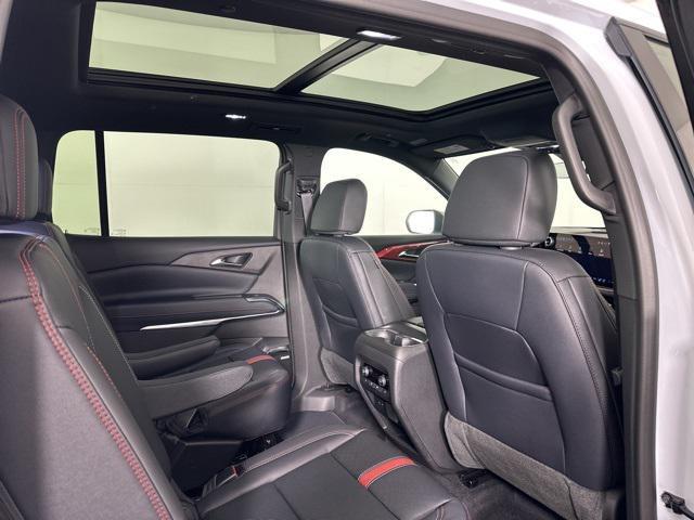 new 2026 Chevrolet Traverse car, priced at $62,089